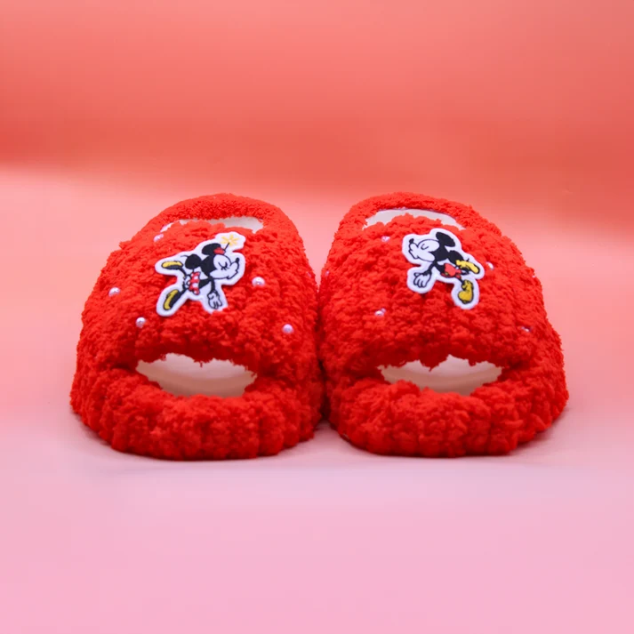 sweetheart-red-plush-exclusive