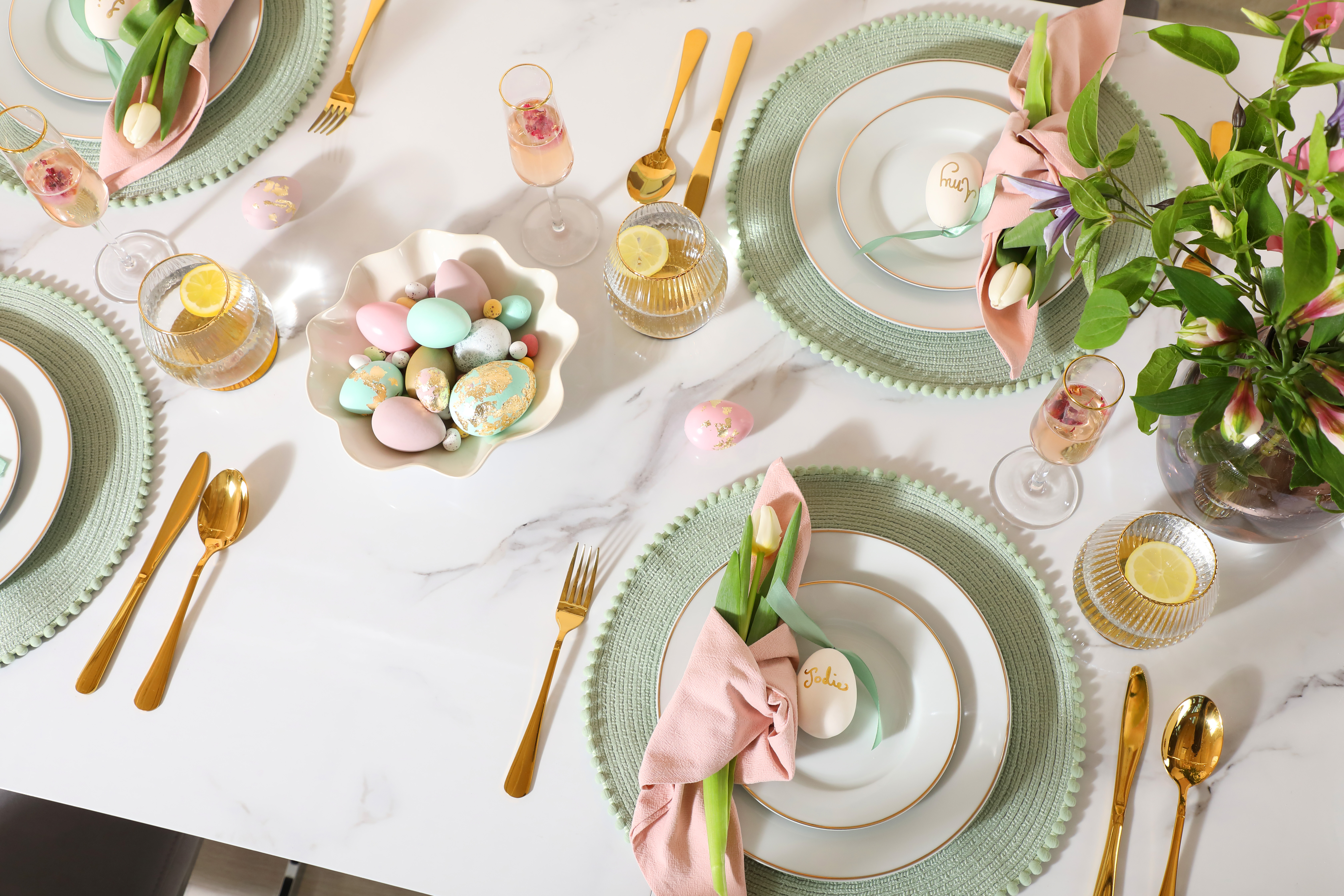 3 ways to style an Easter tablescape