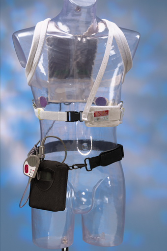 LIFEVEST UNIQUE LIFESAVING HEART VEST ONE OF TOP FIVE MEDICAL DEVICES   Mannequin Fr LIFEVEST 