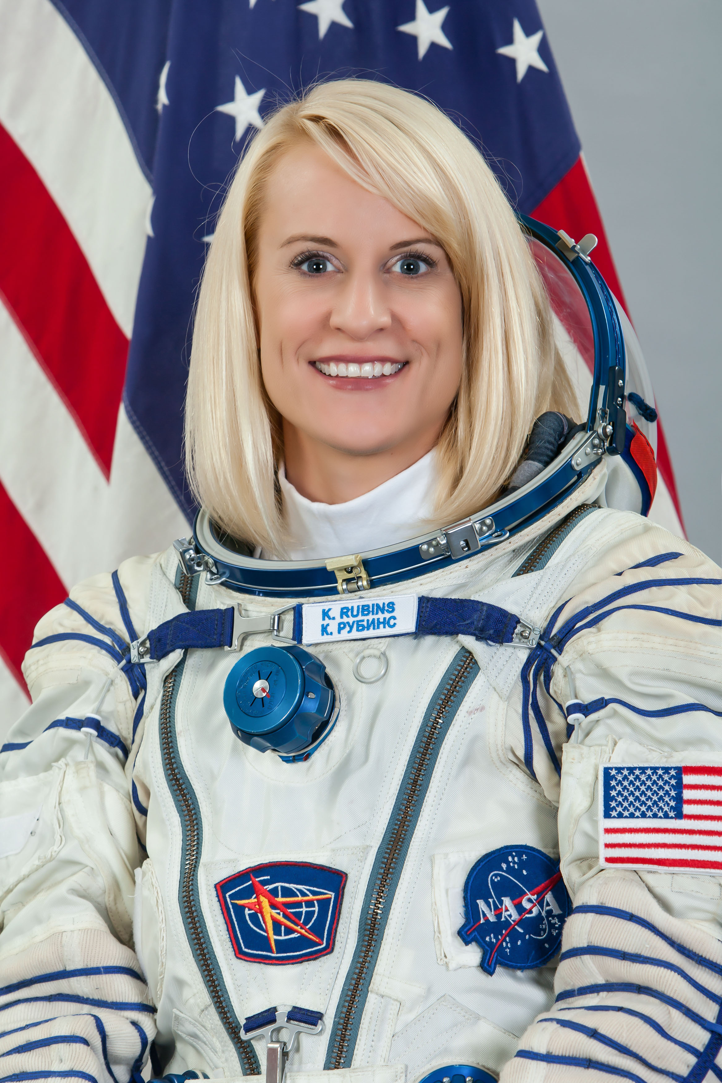 Женщина космонавт фото
