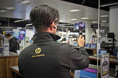 HP Staff using Go Instore at Curry's PC 