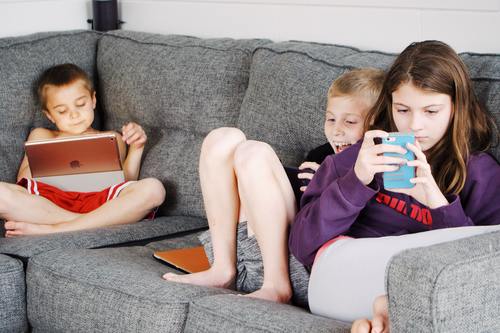 Parents feel costs of children's phones