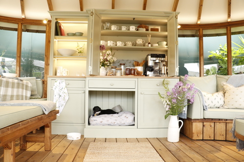 &copy Breeze House x Sophie Allport