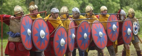 Roman soldiers prepare for battle