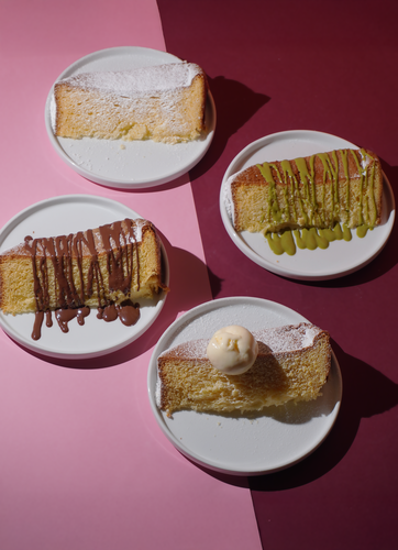 sliced Pandoro and Panettone