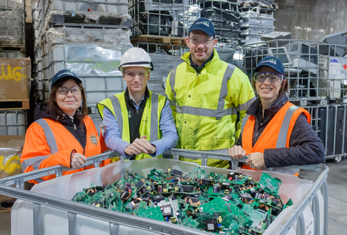 Royal Mint visits Recycling Lives