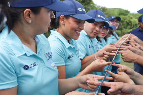 INCAE Students, team-building exercise