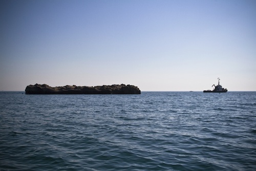 Nowhereisland enters UK waters