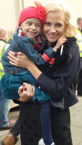 Bella with her inspiration, Pixie Lott